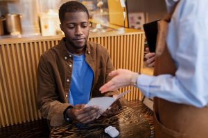 Buyer and seller meeting in a public place for exchange